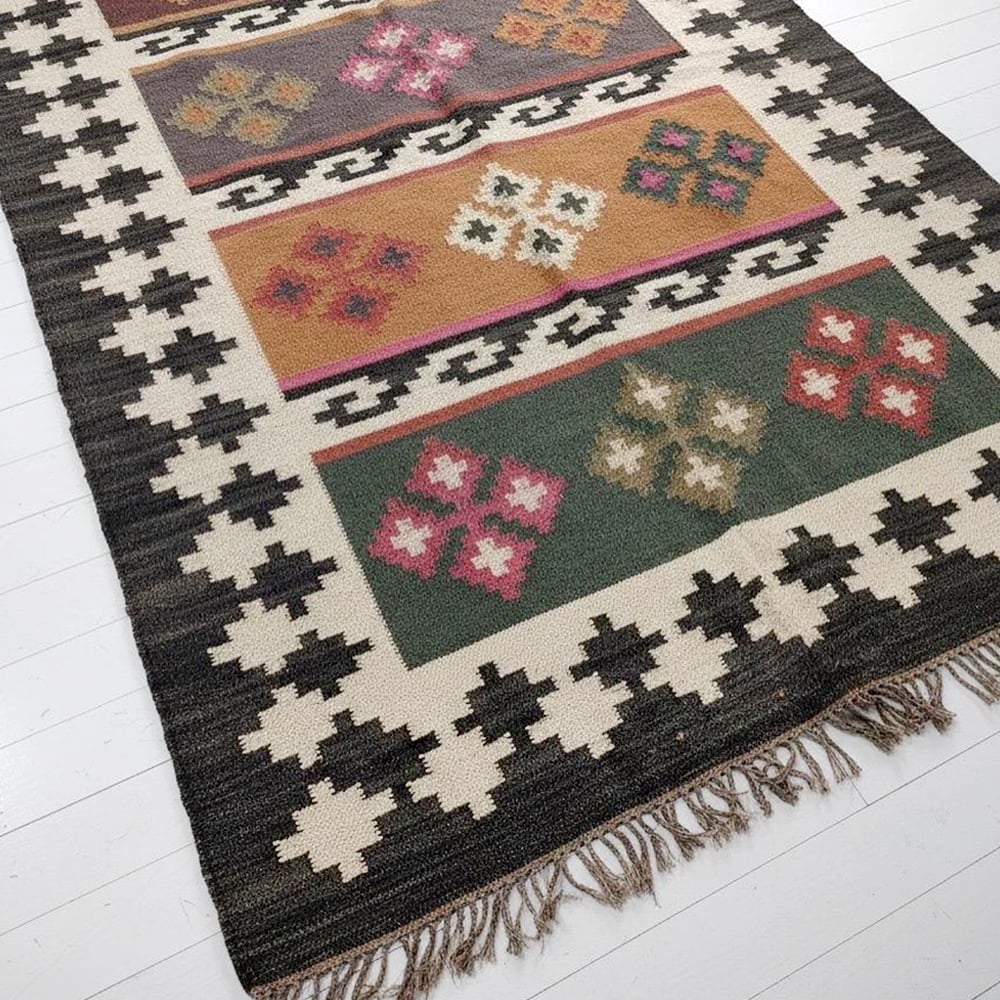 Handcrafted Vintage Multicolor Jute Dhurrie For Home